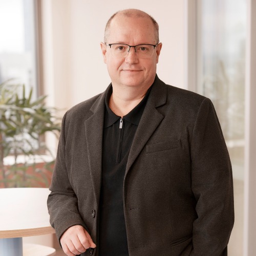 Photo image of Dr Hugh McDonald