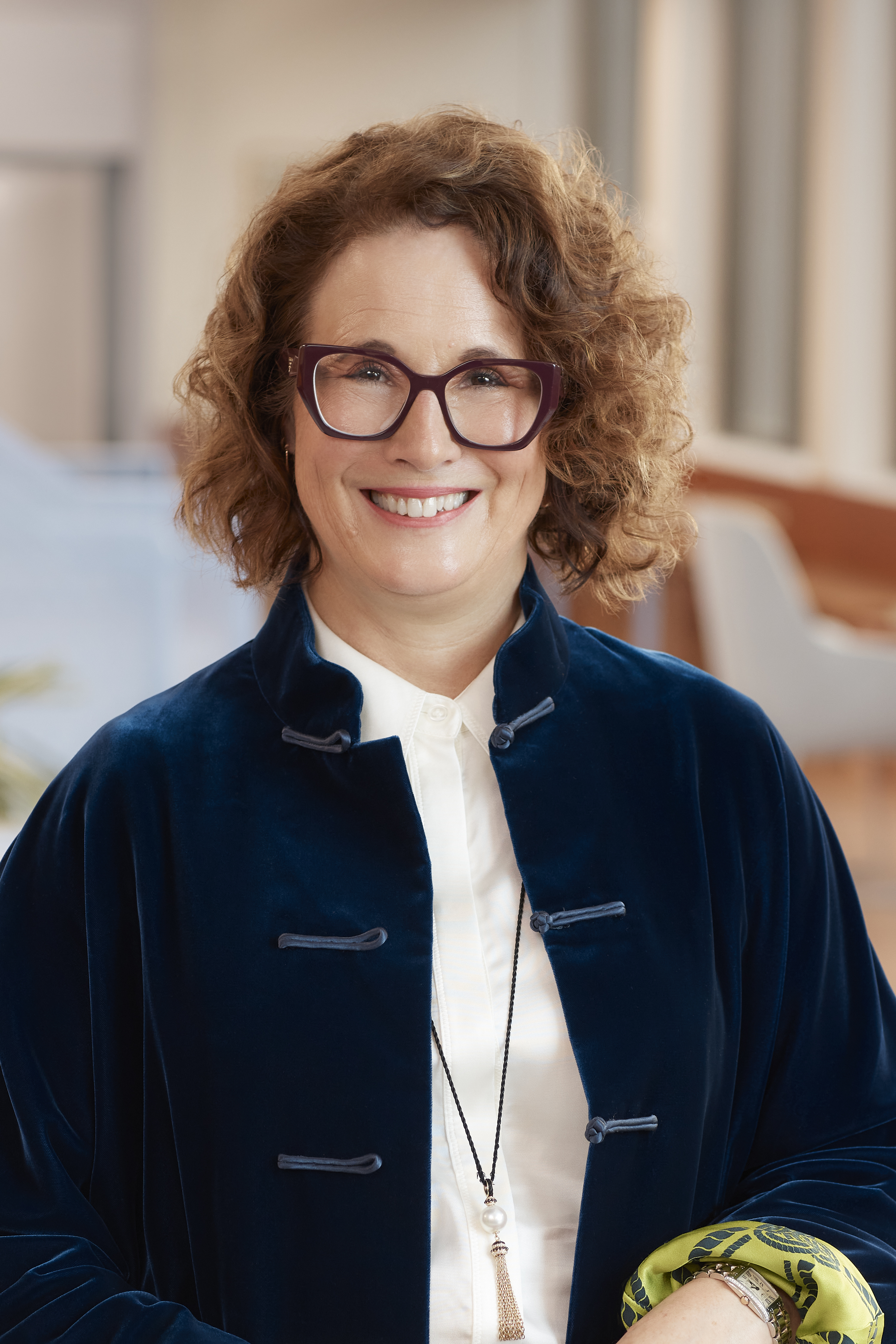 Headshot of Fiona McLeay
